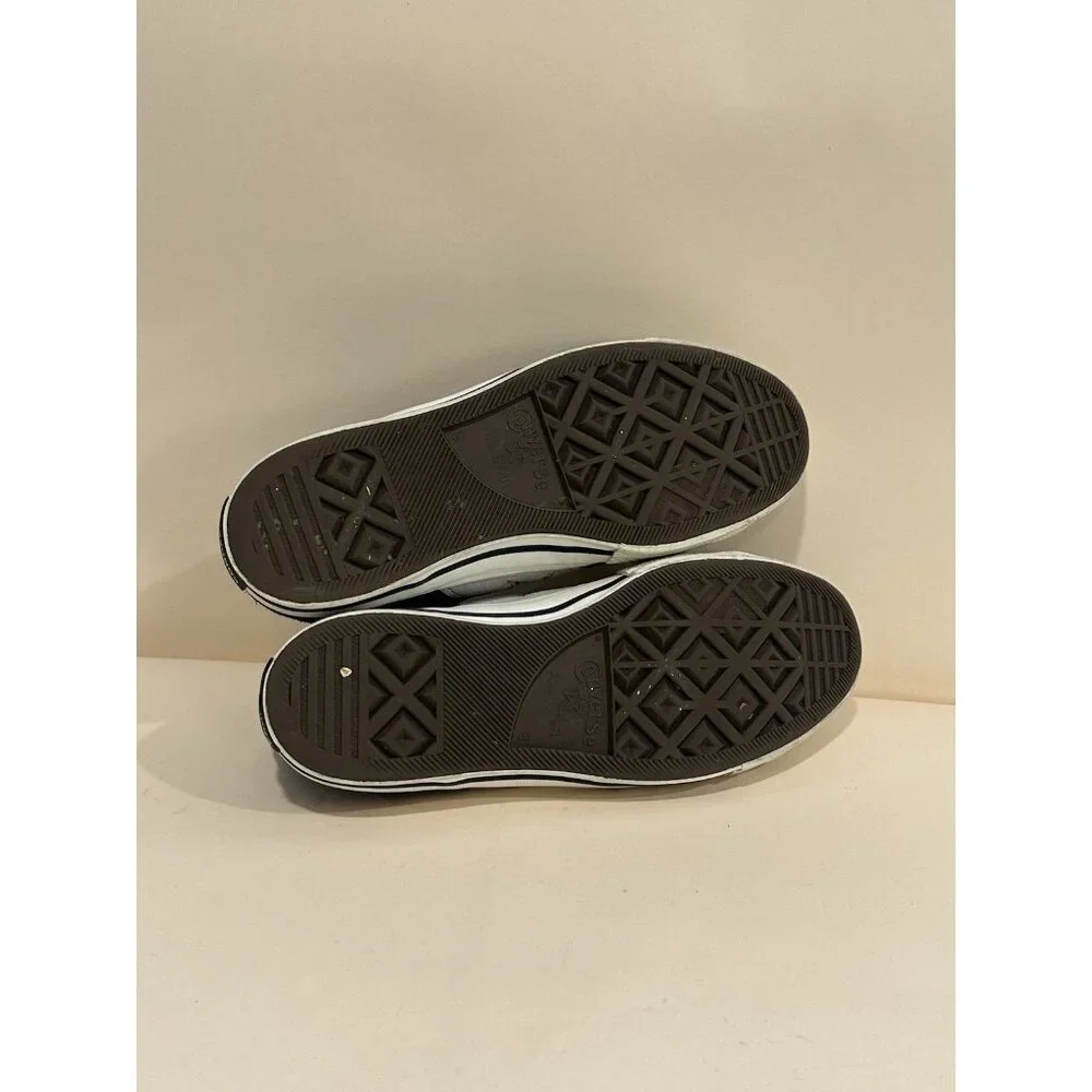 Converse One Star Size Men’s 9,‎ Women’s 11 (missing Laces)